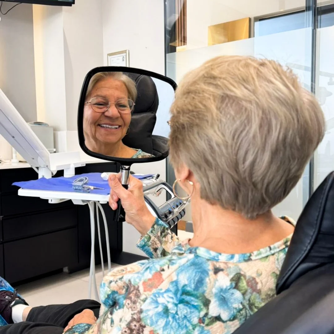 İzmir Profesyonel Diş Beyazlatma Uygulaması